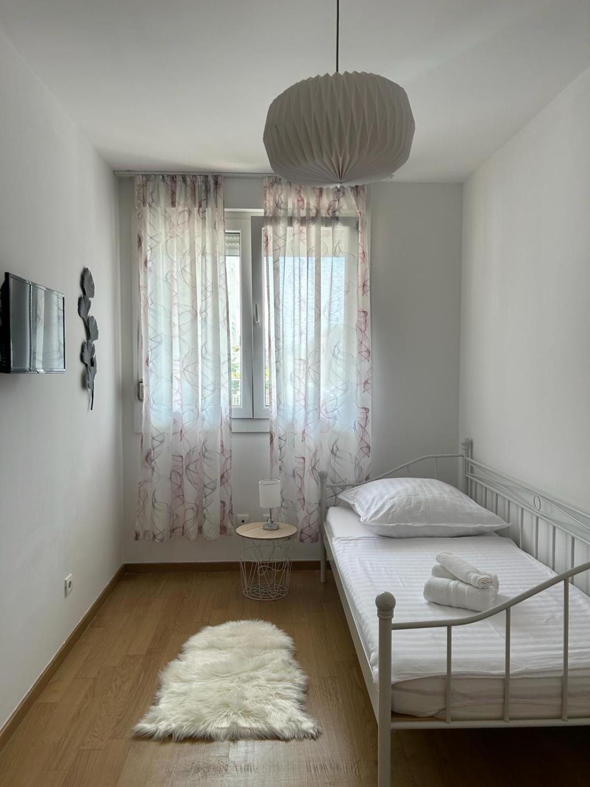 Apartment Dalmatinos Split Znjan Екстер'єр фото