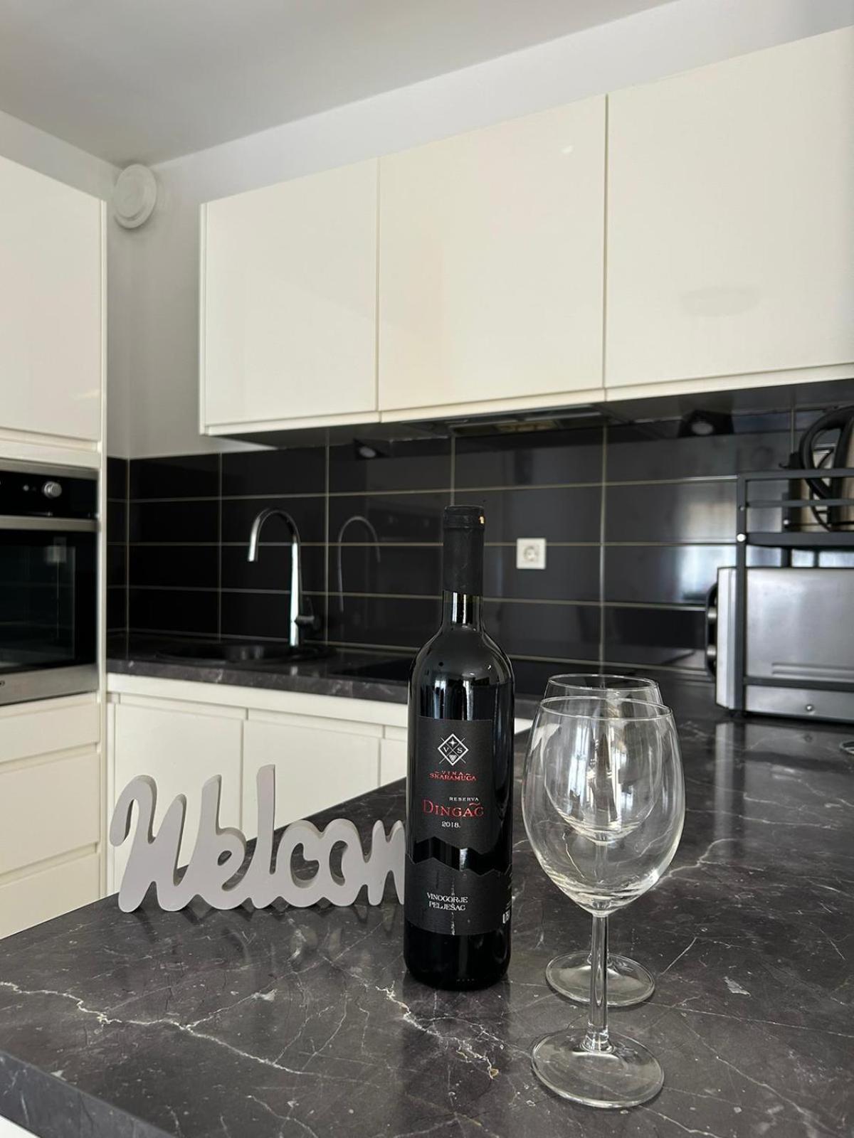 Apartment Dalmatinos Split Znjan Екстер'єр фото