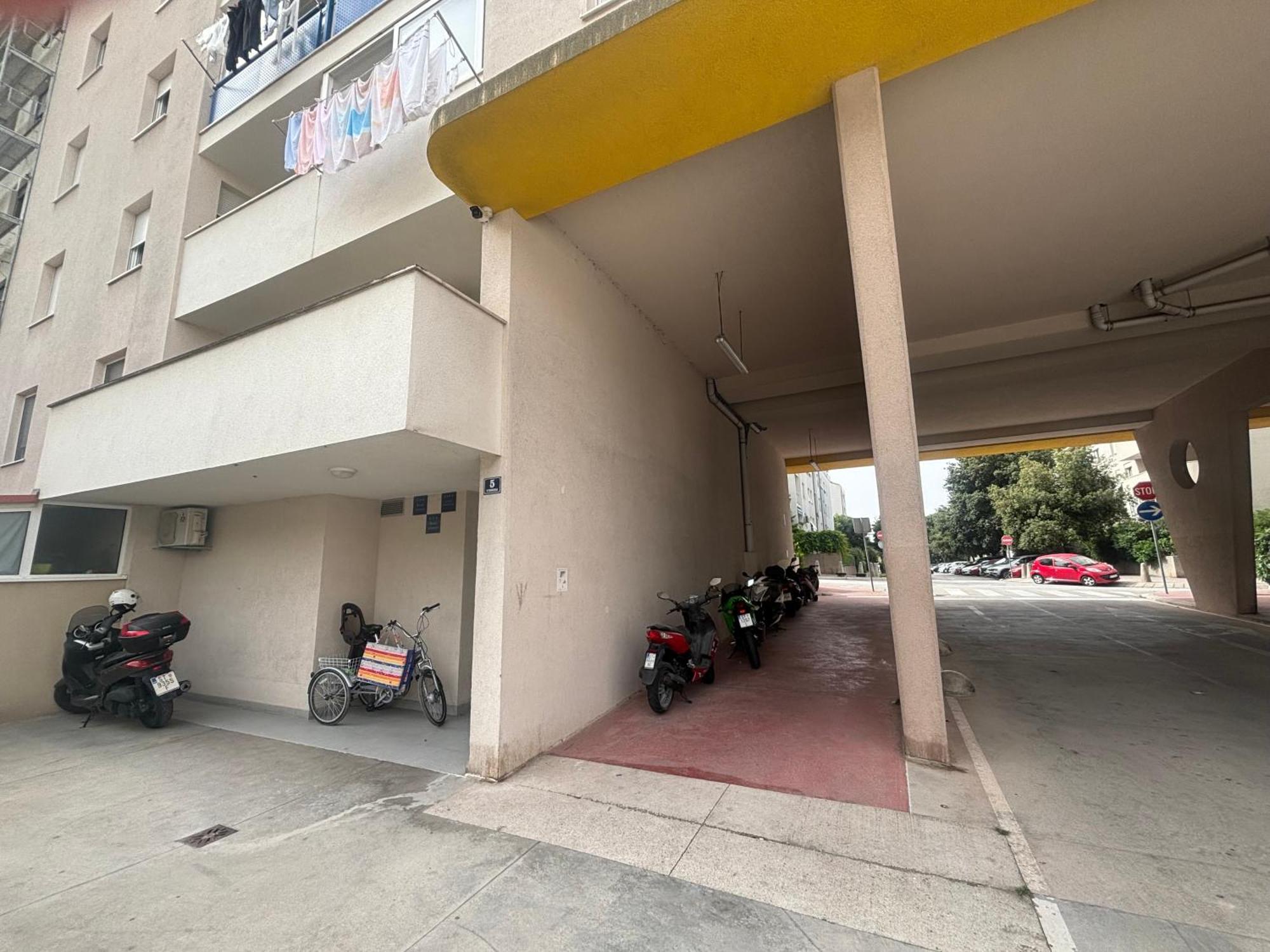 Apartment Dalmatinos Split Znjan Екстер'єр фото