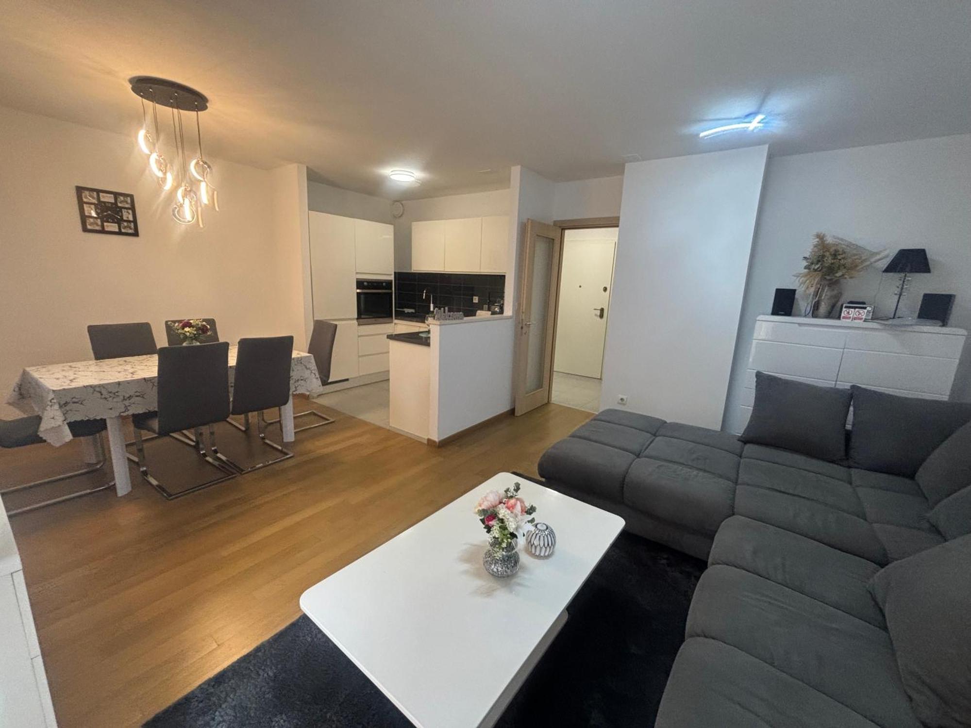 Apartment Dalmatinos Split Znjan Екстер'єр фото
