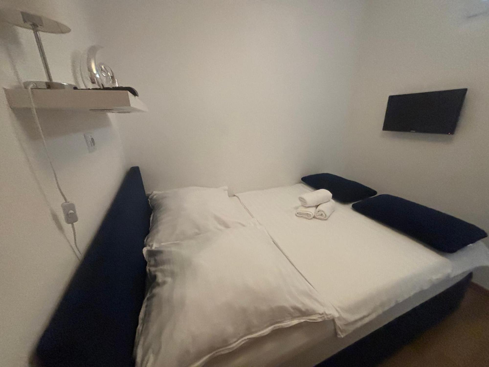 Apartment Dalmatinos Split Znjan Екстер'єр фото