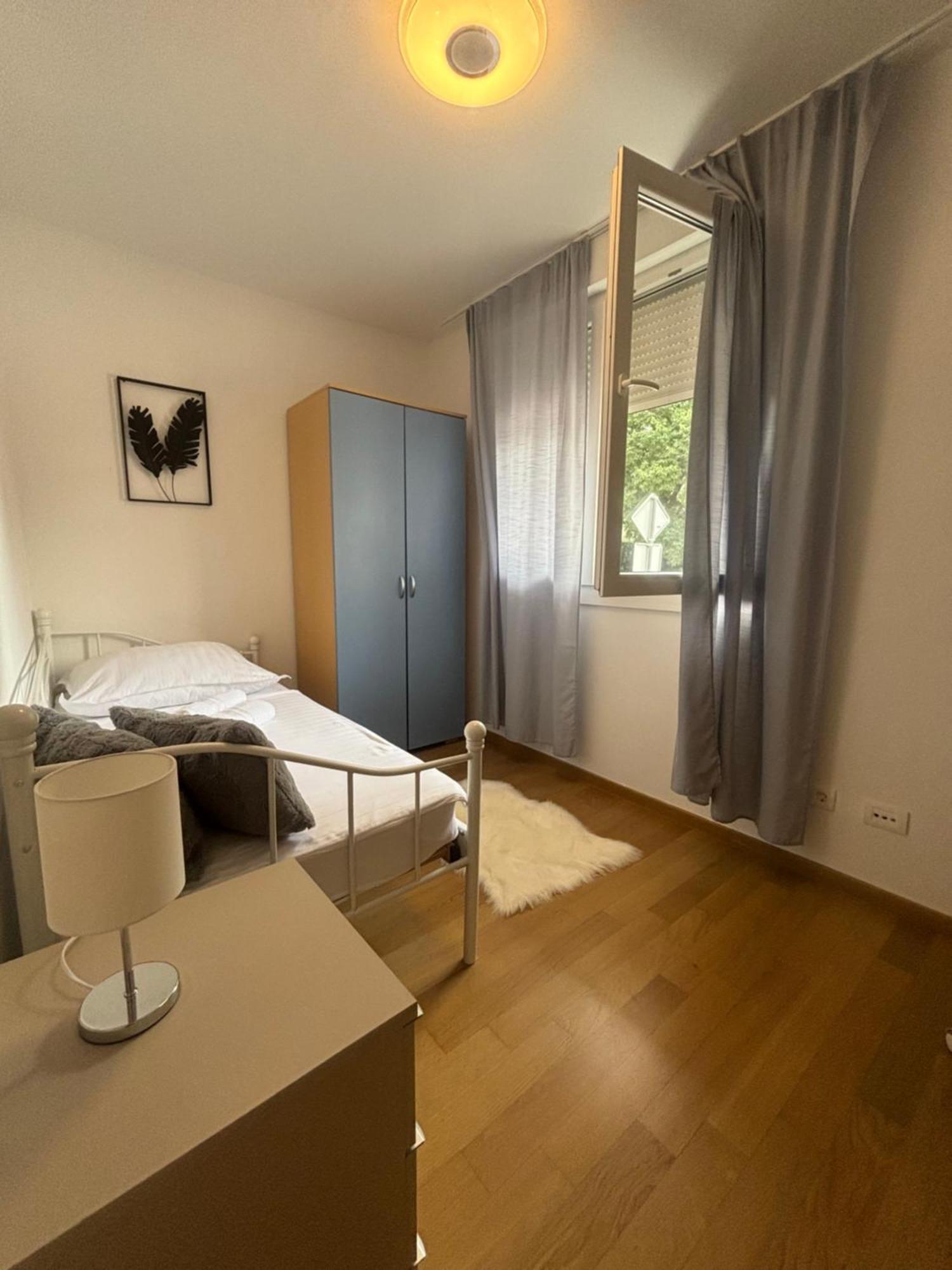 Apartment Dalmatinos Split Znjan Екстер'єр фото
